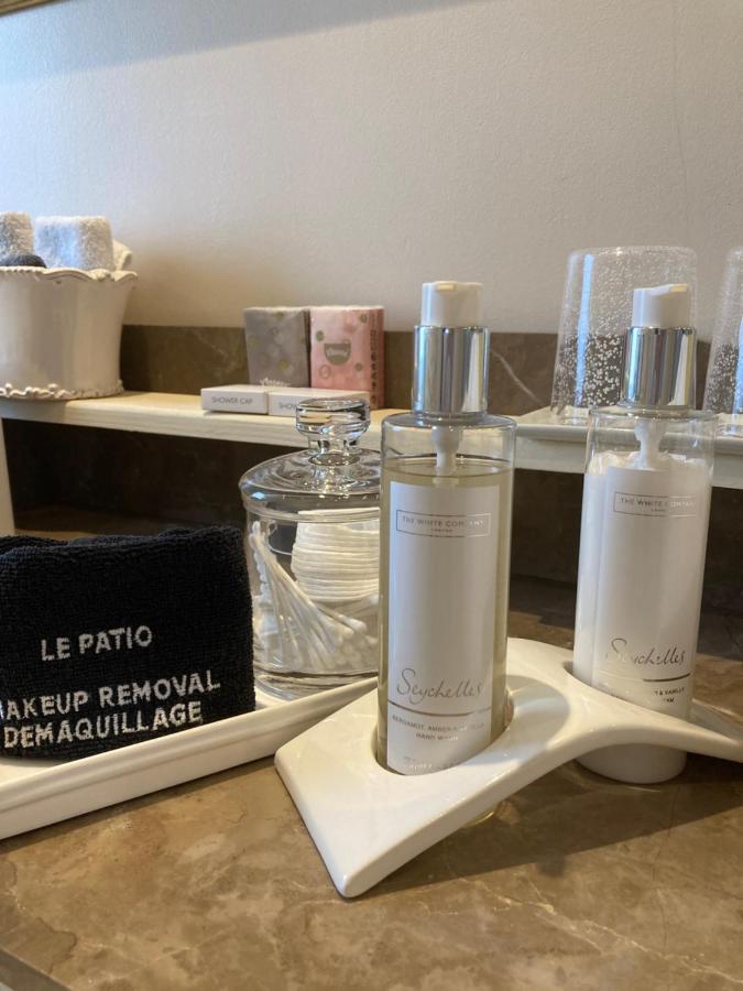 Le Patio Chambres Et Tables D'Hotes La Tour-Blanche Bagian luar foto