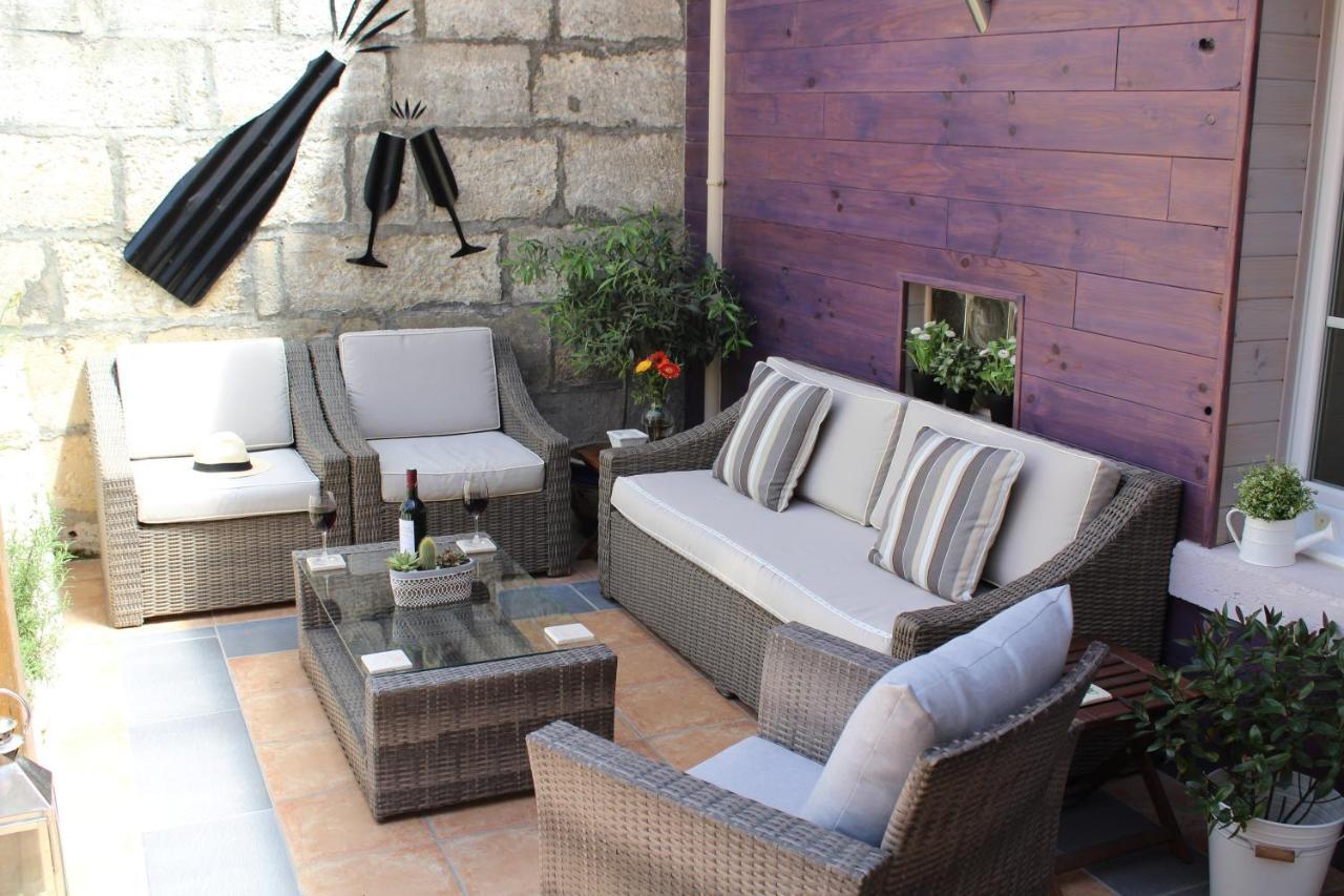 Le Patio Chambres Et Tables D'Hotes La Tour-Blanche Bagian luar foto